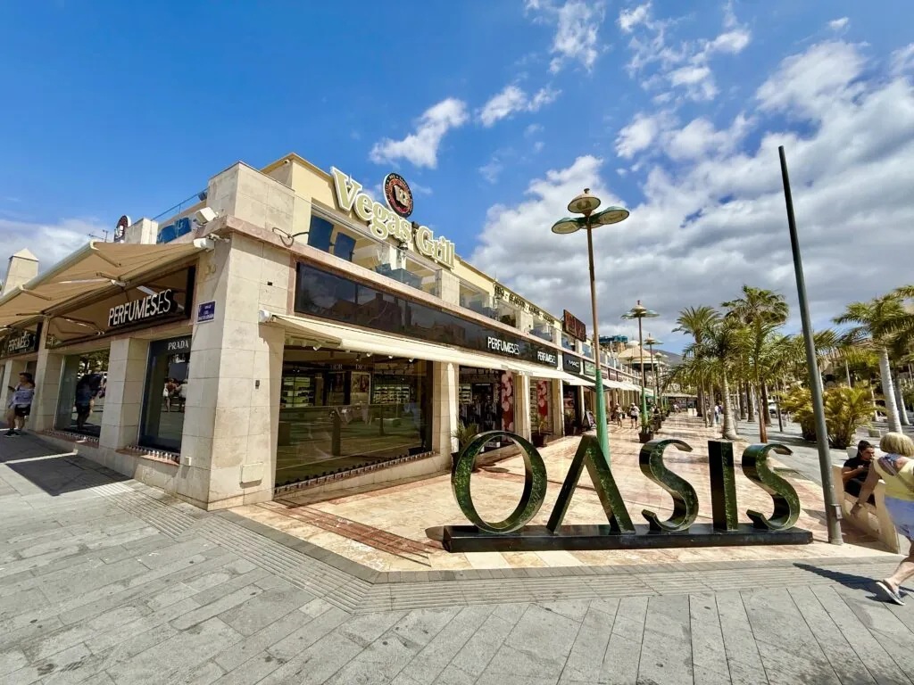 Local Comercial en Venta en Playa de las Américas (Milla de Oro)